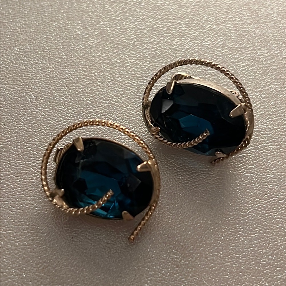 Blue Jewel and Gold Cable Vintage Clip-On Earrings